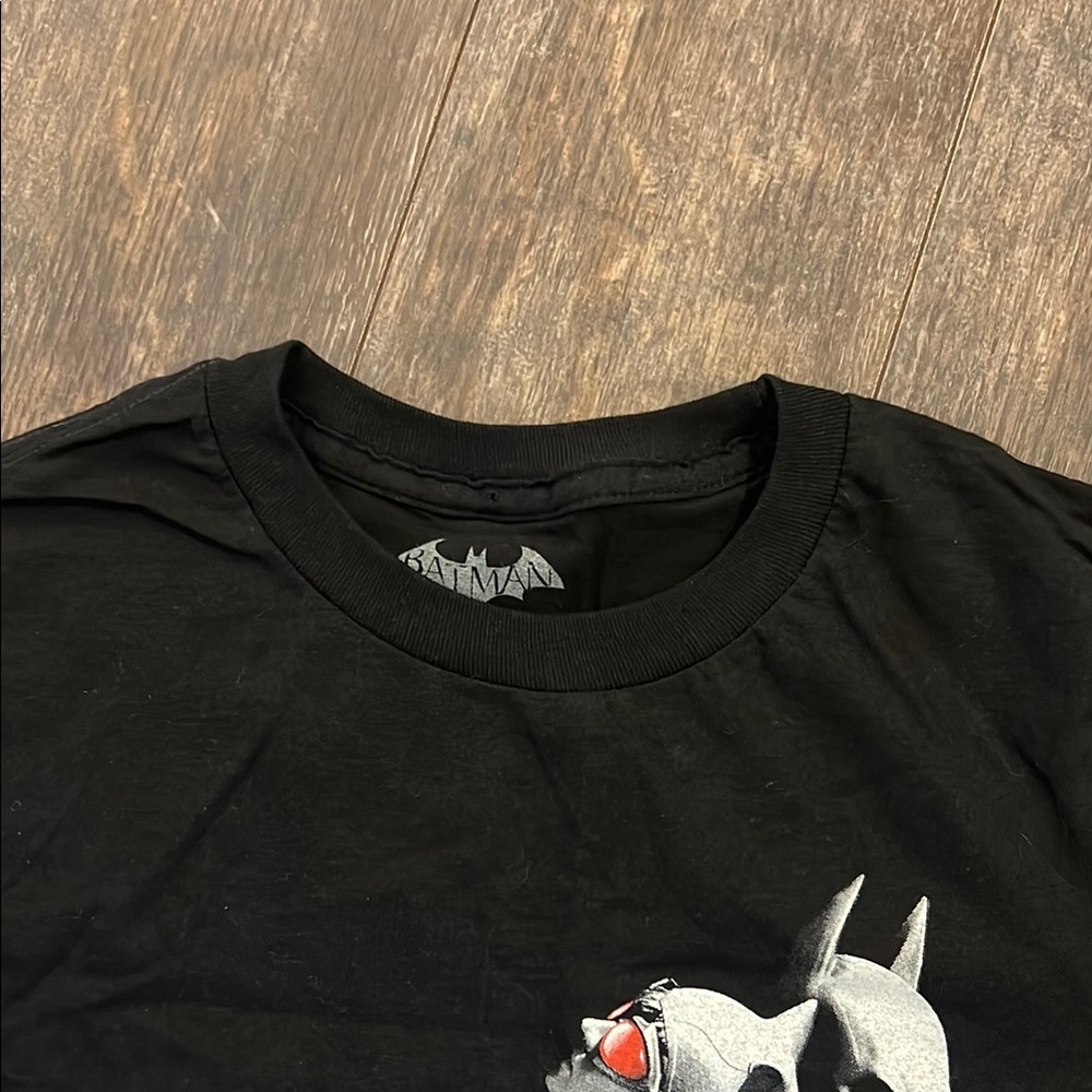 NWOT- Black DC Comics Batman/Cat Woman Graphic Tees - Short Sleeve - Picture 6 of 11